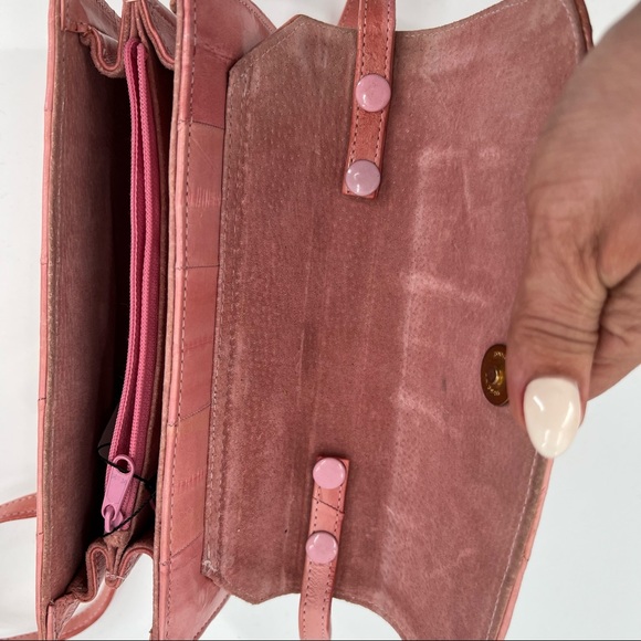 Eel skin pink crossbody structured clutch purse - Picture 5 of 5